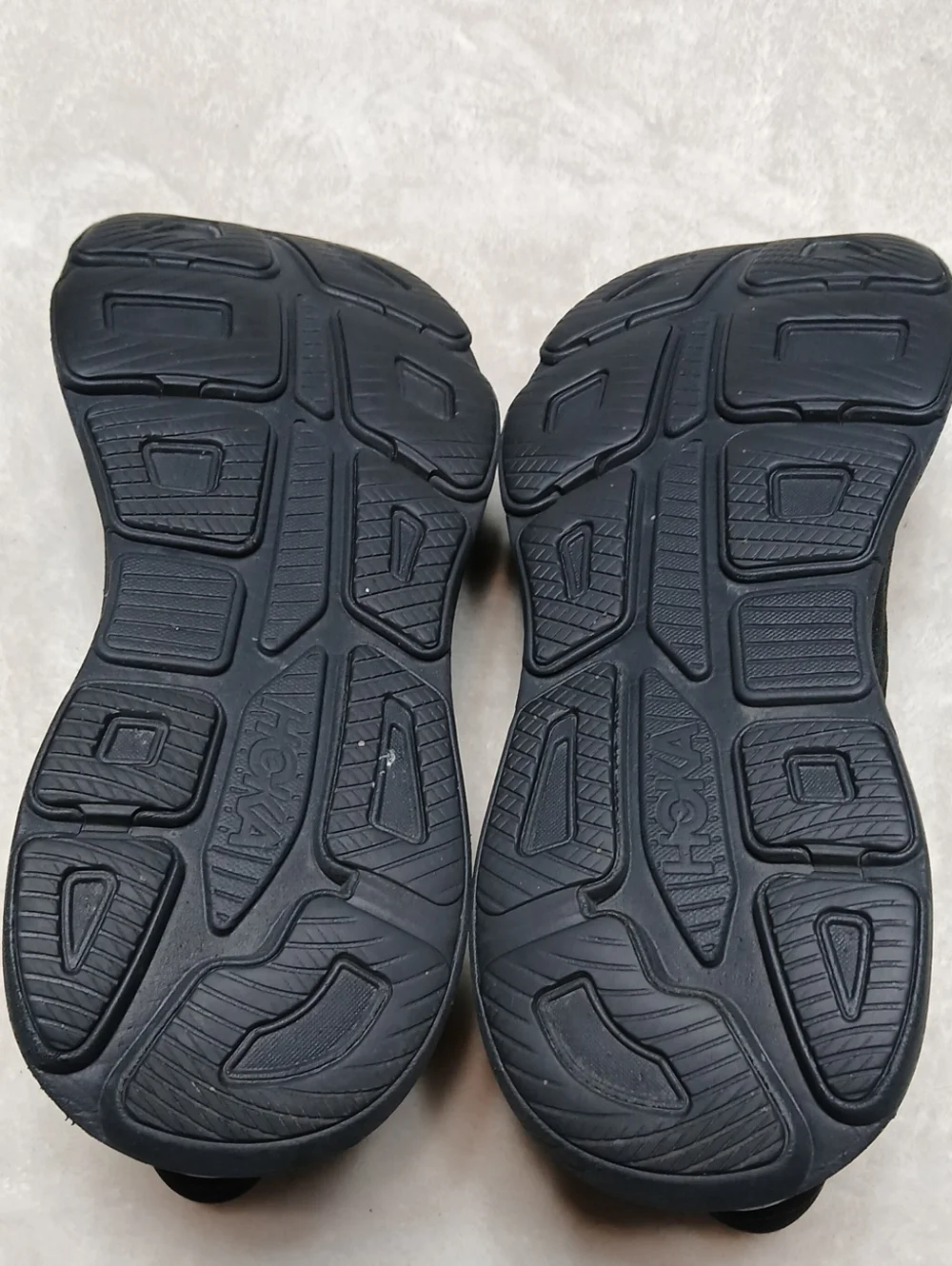 HOKA One One Bondi 9 Black Running Shoes Size 14D Mens
